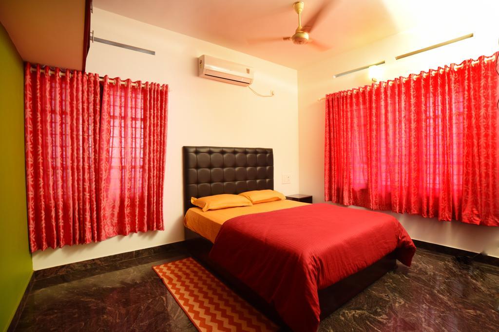 Beersheba Three Bed Room A/C Apartments Тривандрум Экстерьер фото