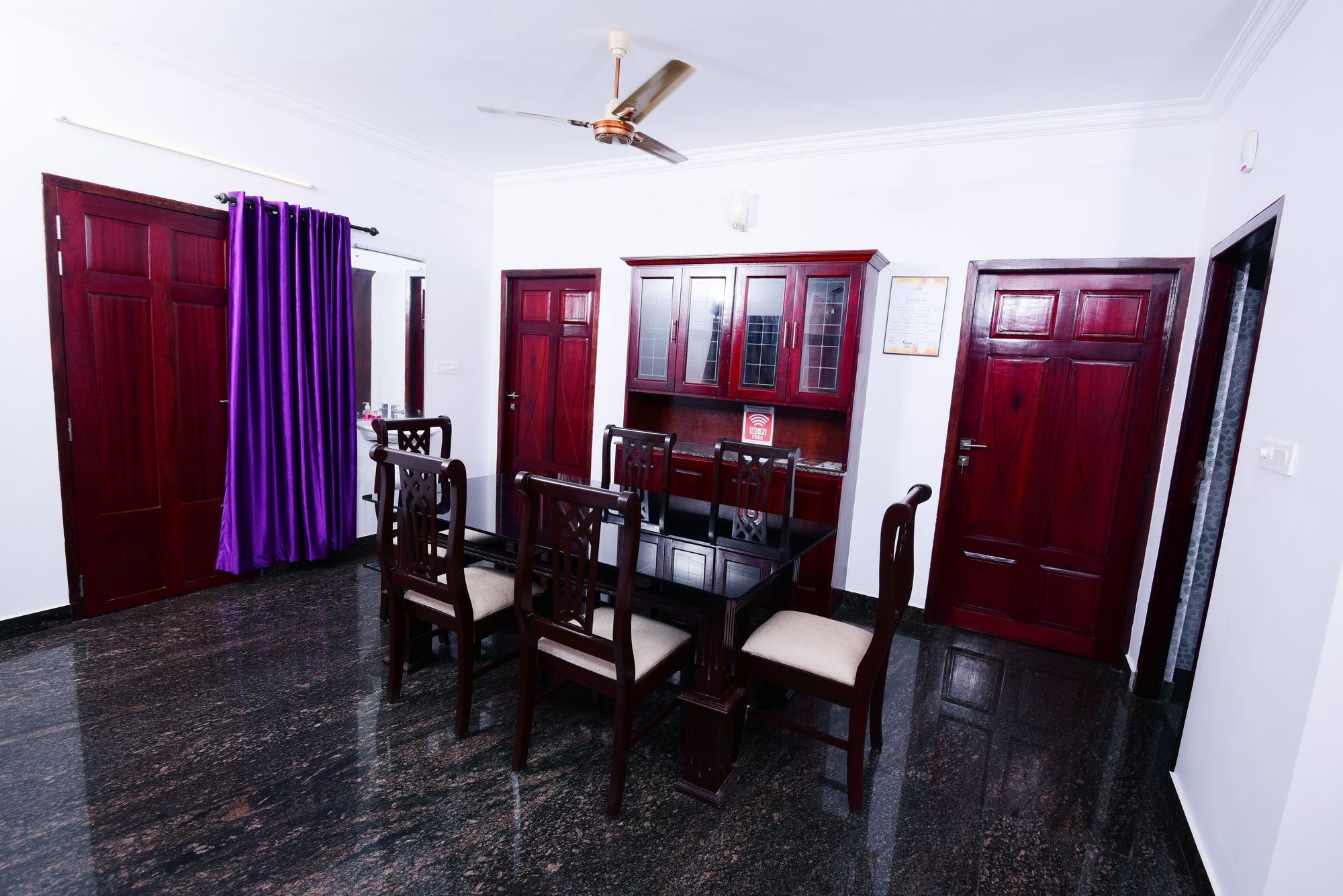 Beersheba Three Bed Room A/C Apartments Тривандрум Экстерьер фото
